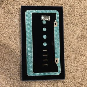 Aqua Crystal License Plate Holder (1)